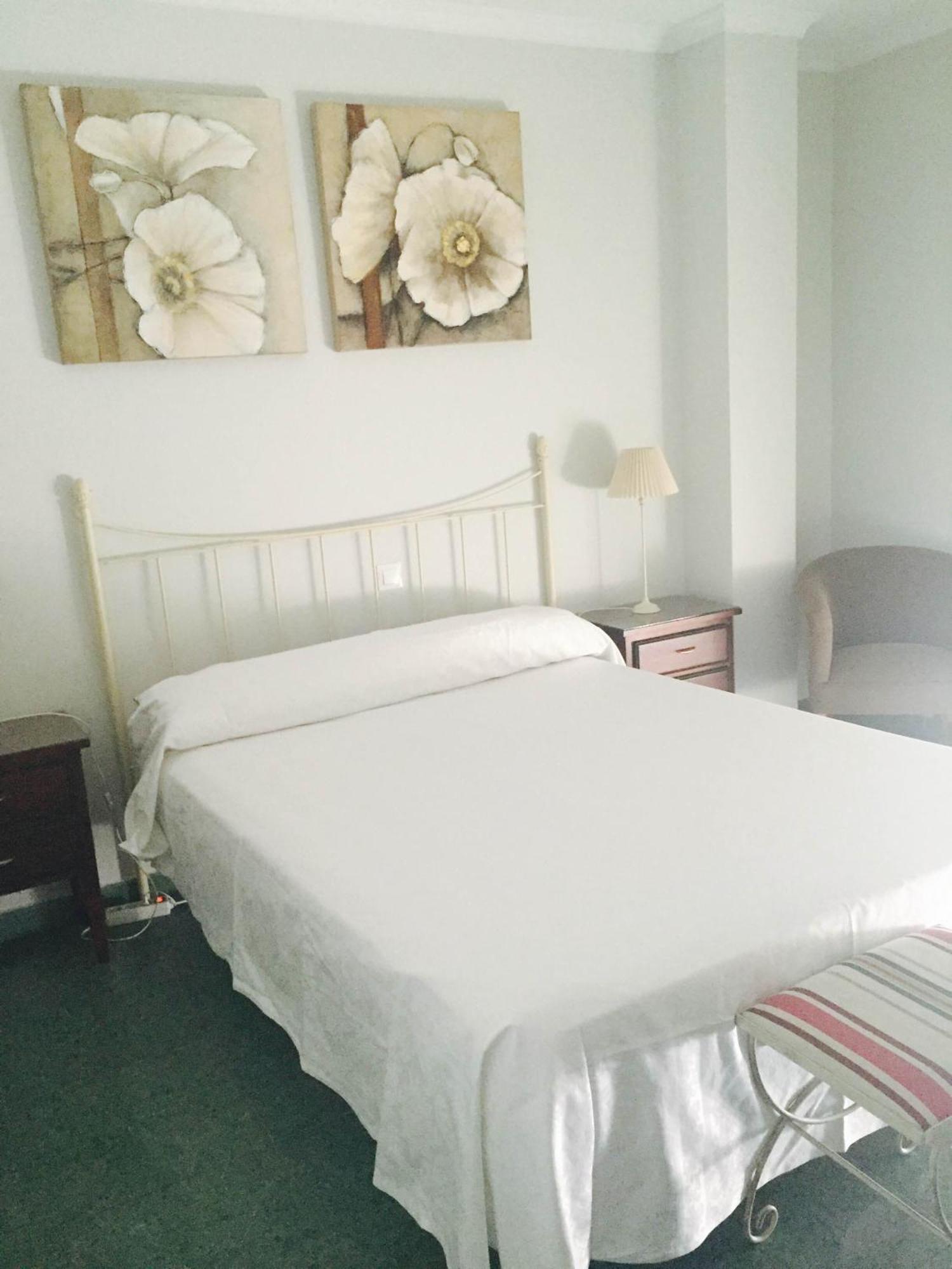 Hostal Acemar Marbella Exterior photo