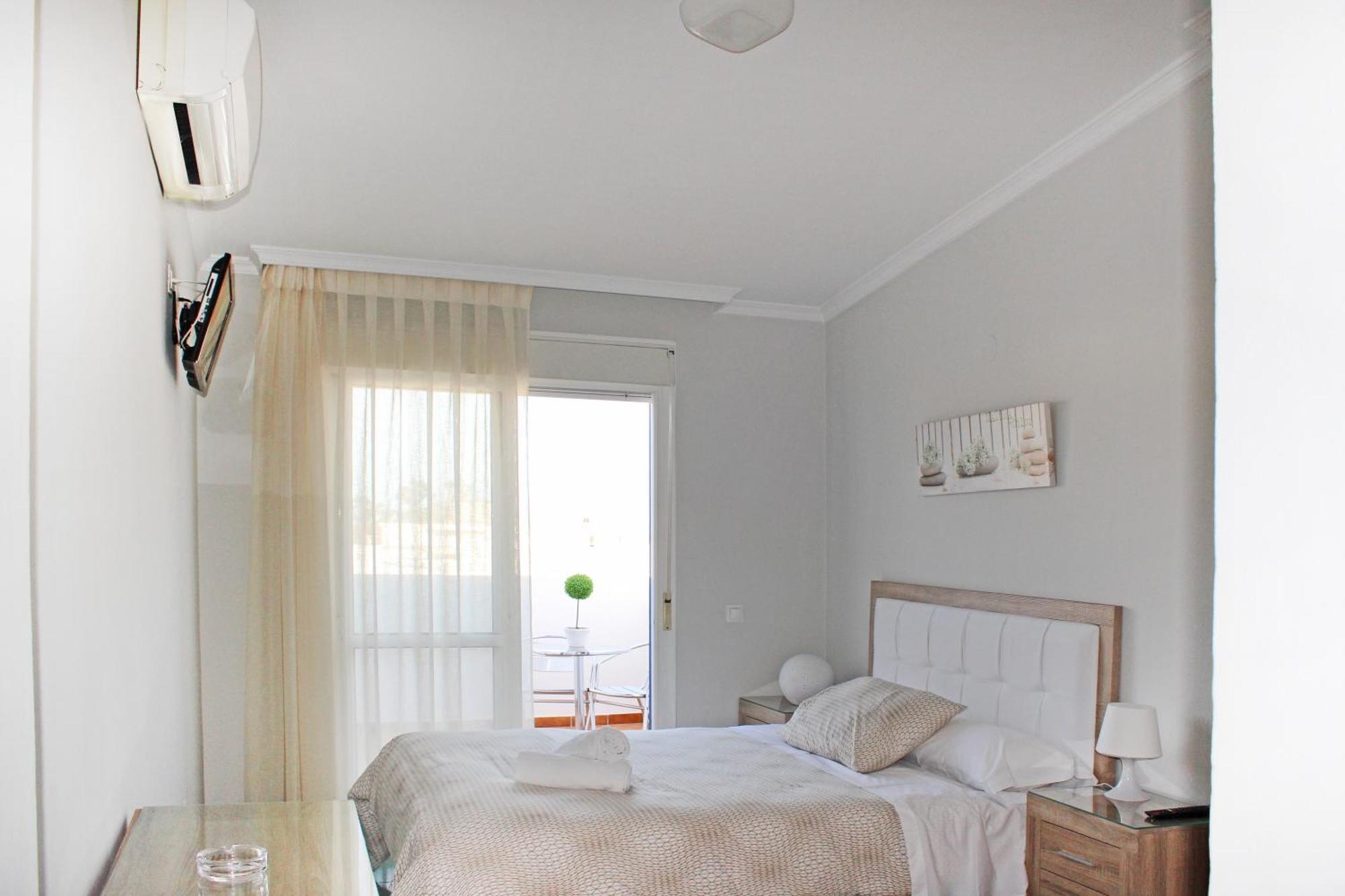 Hostal Acemar Marbella Exterior photo